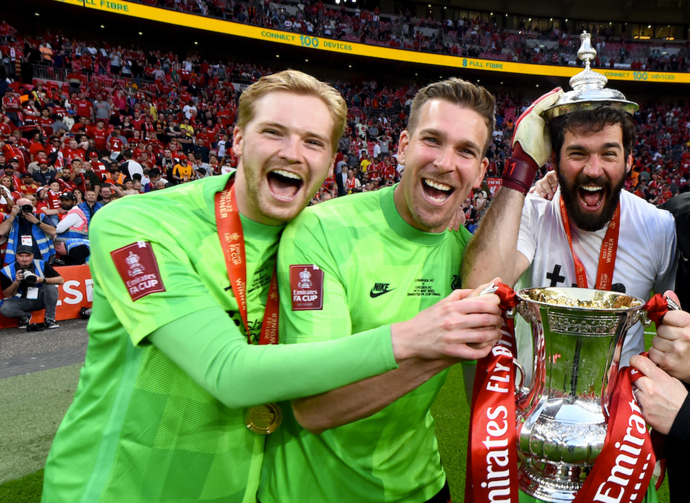 Bild till nyheten Tre olika keepers – tre straffsegrar!