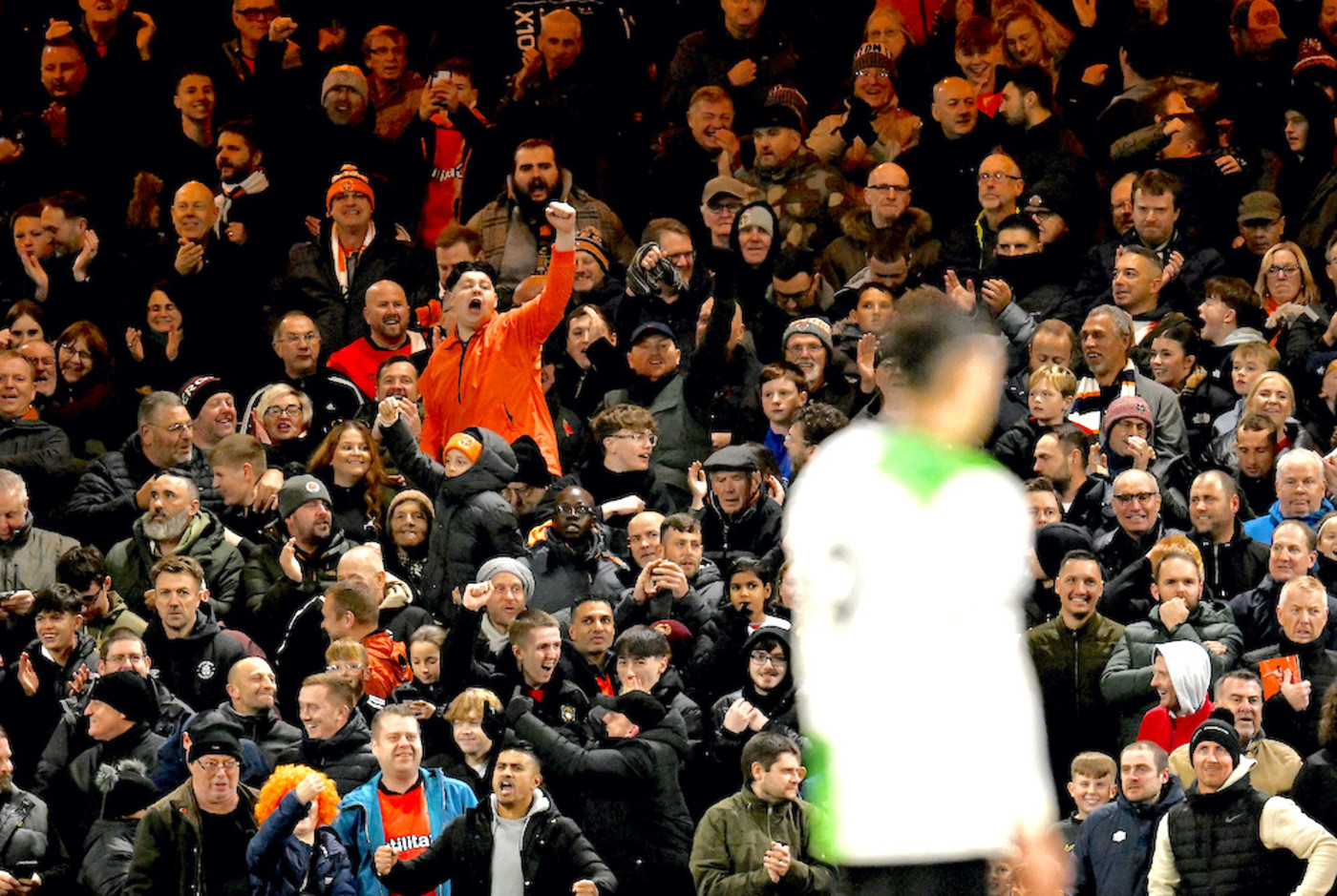 Bild till nyheten Carra: Fansen måste kunna vara bättre än så här