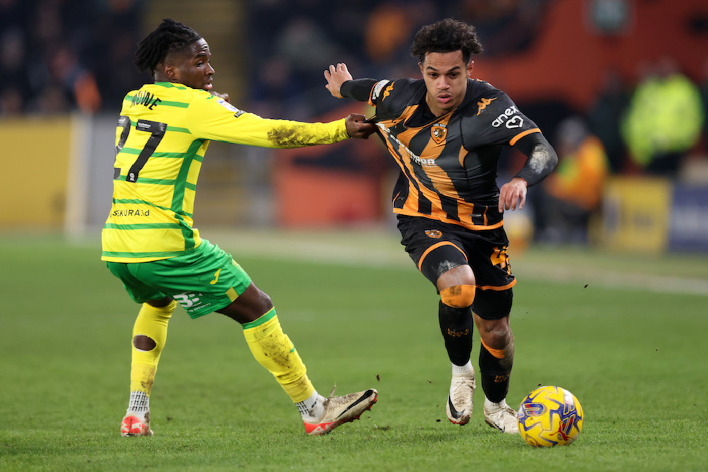 Bild till nyheten Carvalho hyllas av Hulls manager