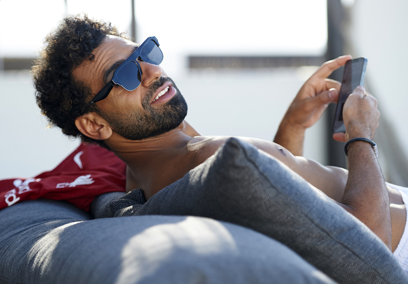 Bild till nyheten Guide: 16 på landslagsuppdrag – men Salah får lapa sol igen