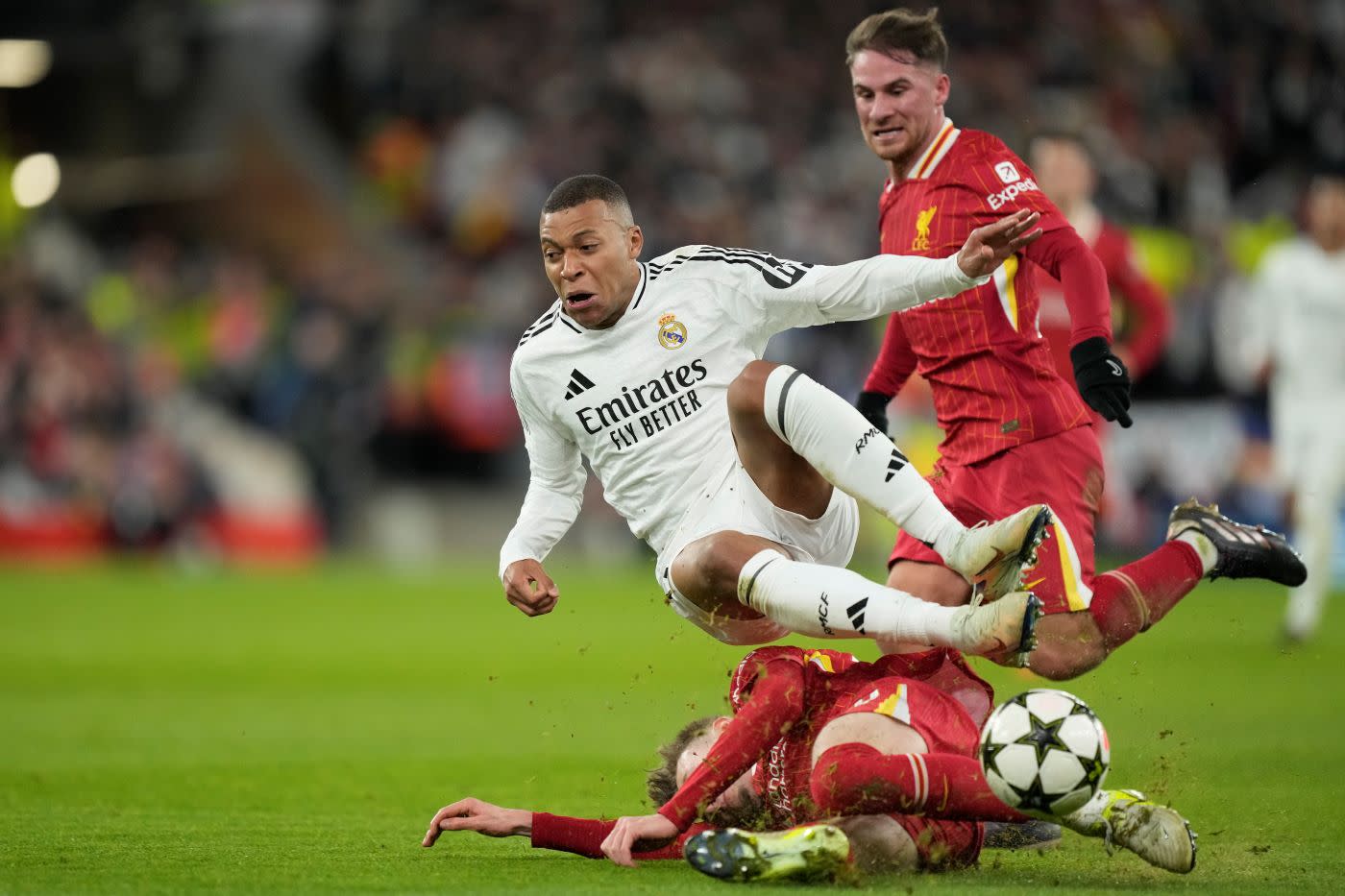 Bild till nyheten Mbappé slaktas av pressen