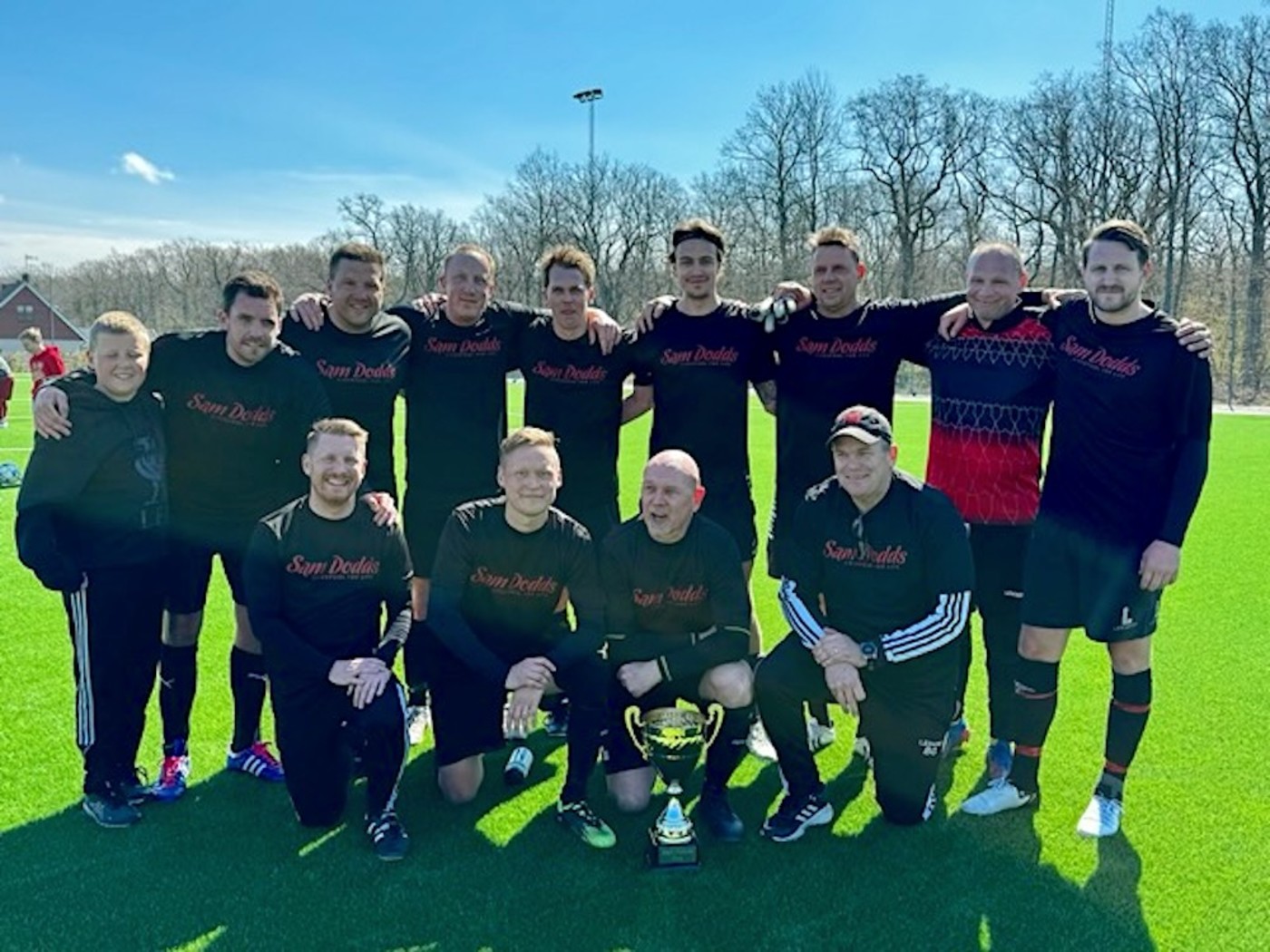 Liverpool: Sam Dodds Cup: Öland erövrade bucklan