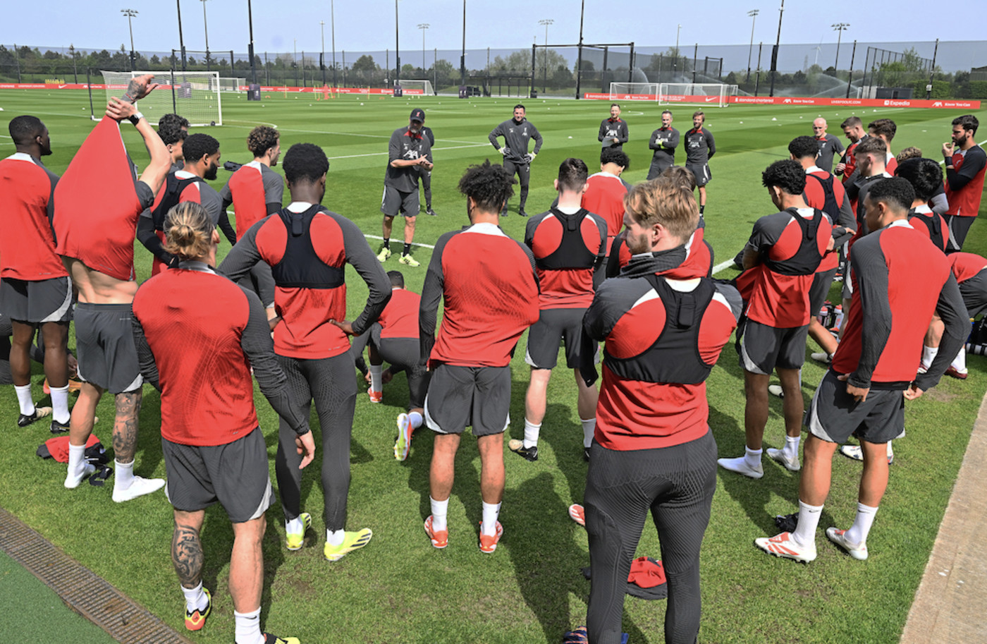 Bild till nyheten 📸  Träningsbilder inför Spurs: Kaptenen saknades 