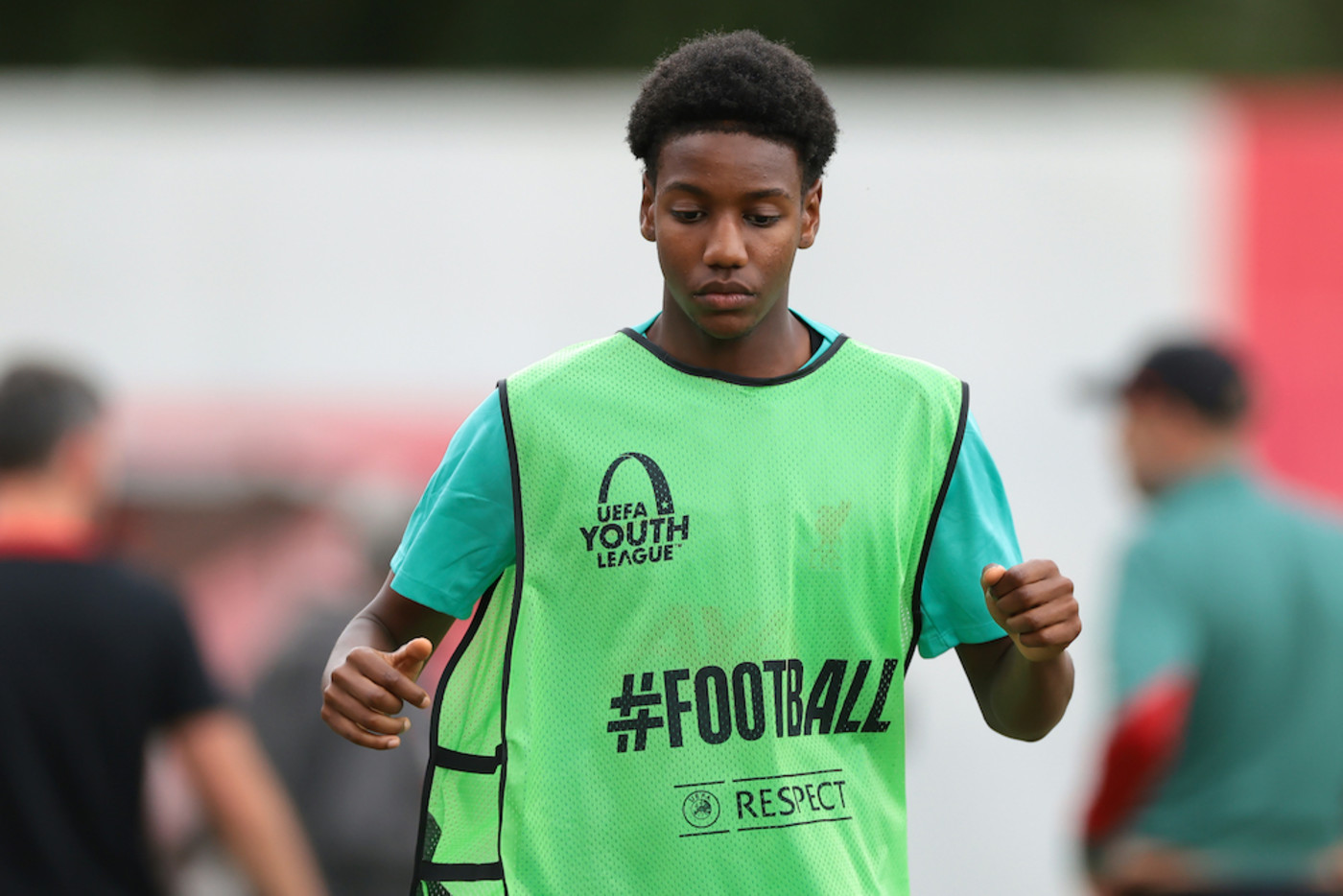 Bild till nyheten Ayman belönas med proffskontrakt