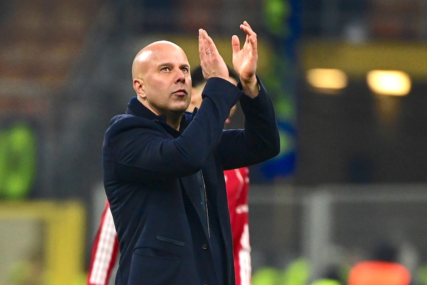 📹 Fansen sjöng för Slot på San Siro