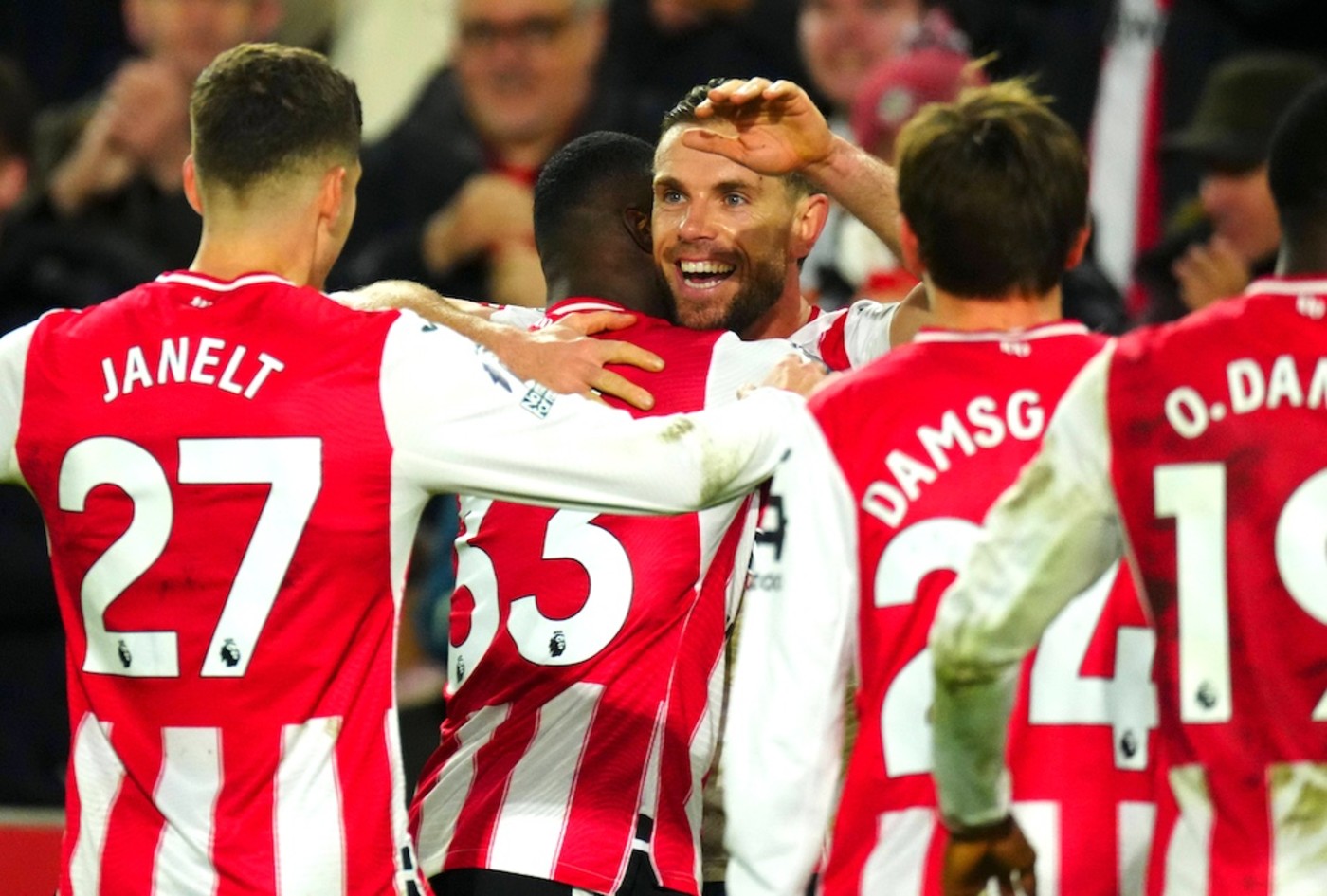 Första målet på 1475 dagar – hyllade Jota