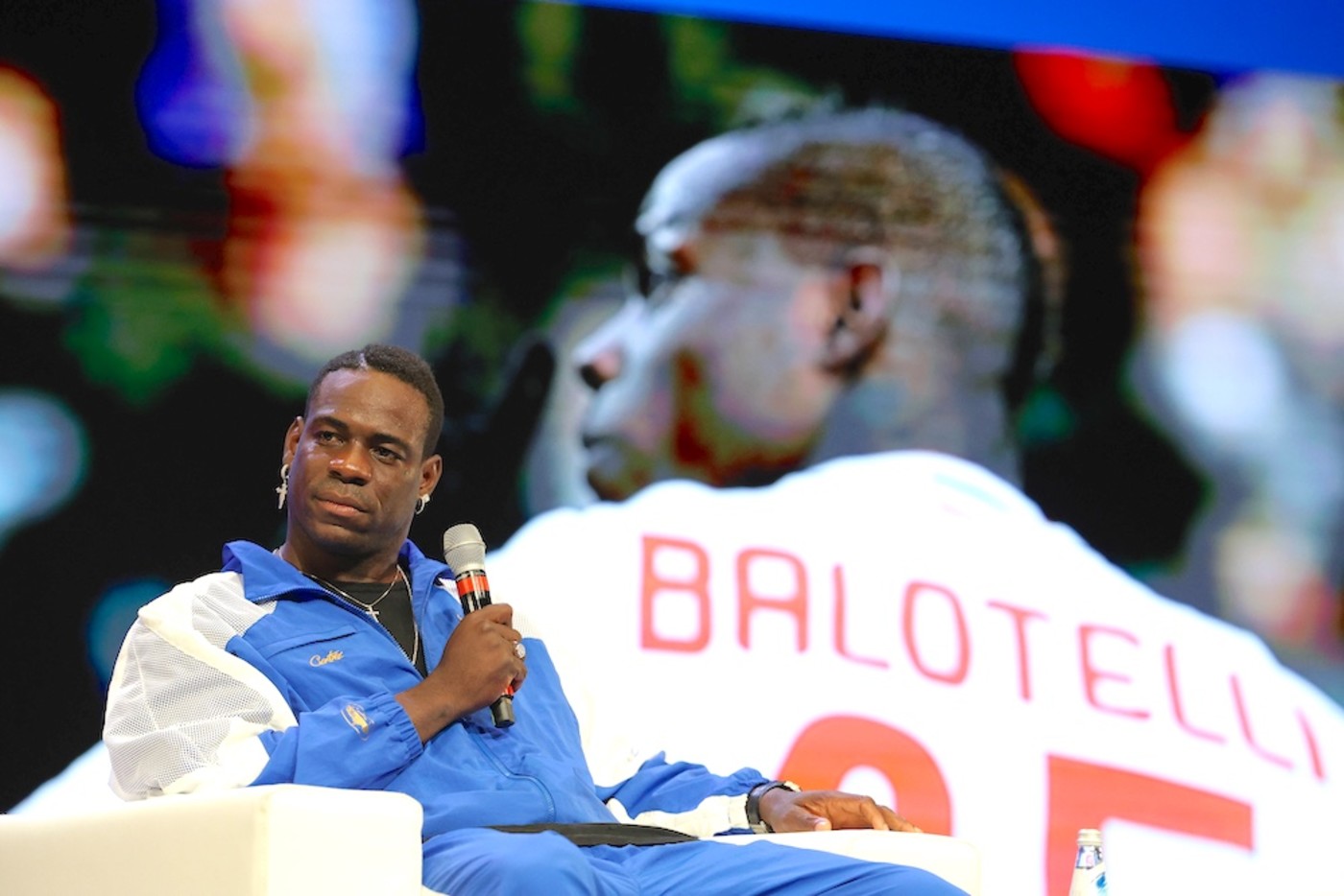 Bild till nyheten Balotelli klar för sin 13:e klubb