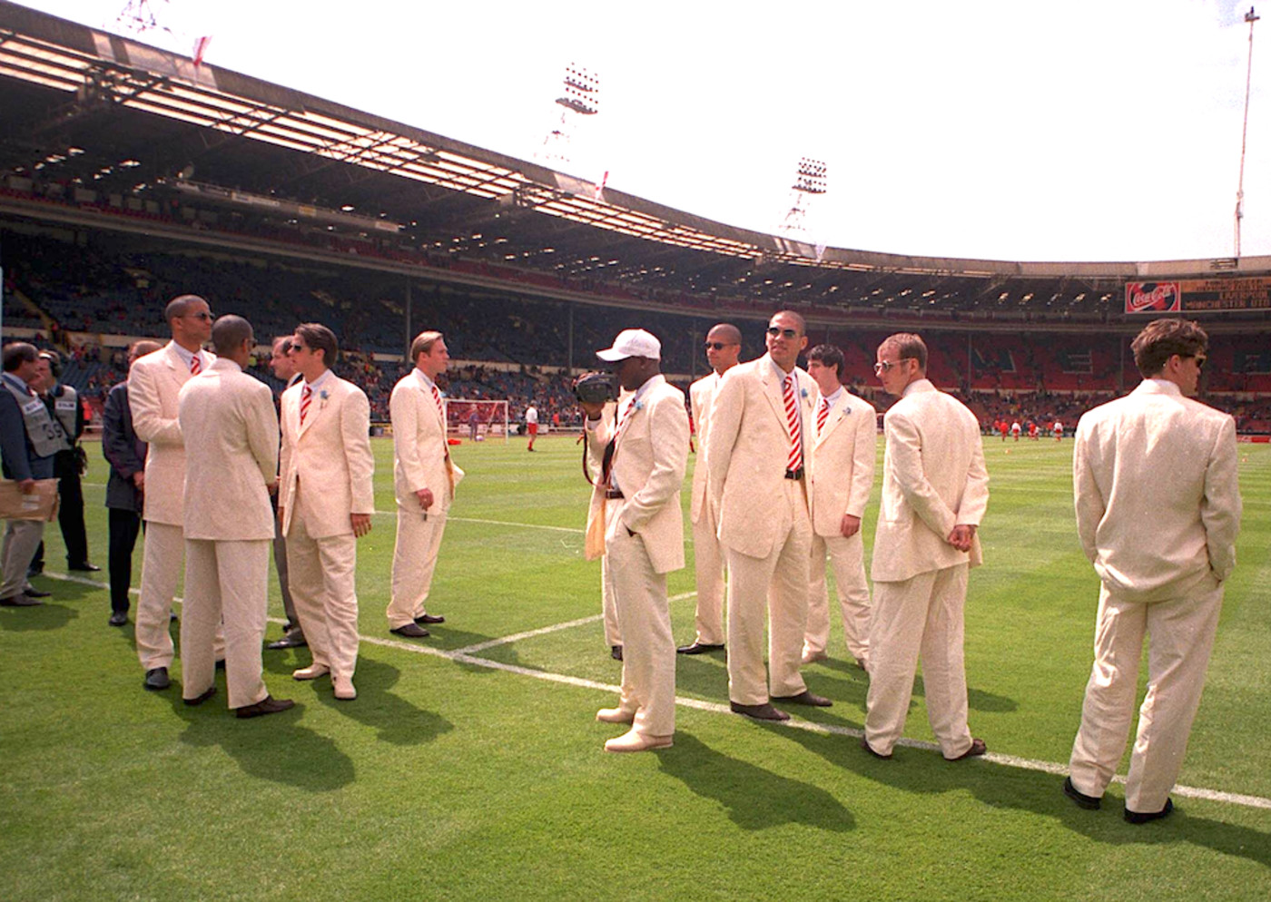 30 år sedan: "Spice Boys" och de cremefärgade kostymerna