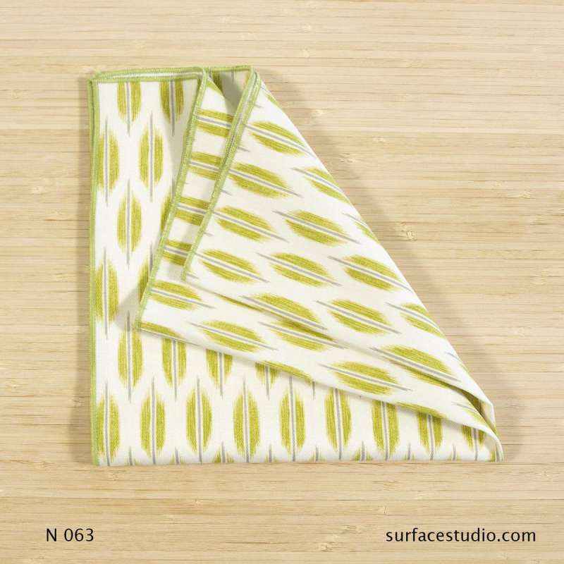 N 063 Green Floral Patterned Napkin