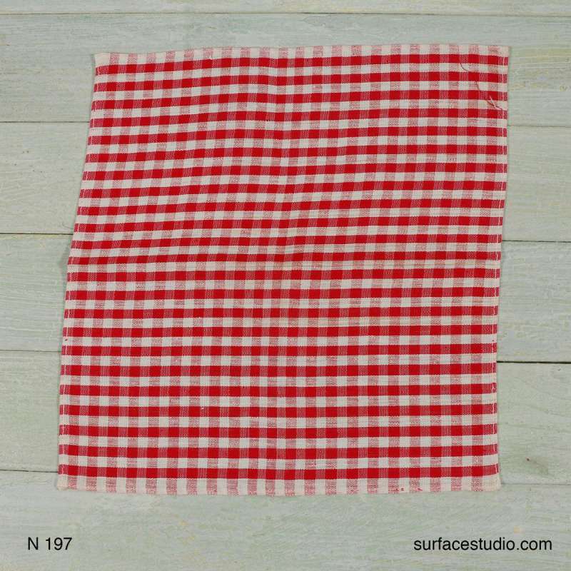 N 197 Red and White Checker Napkin