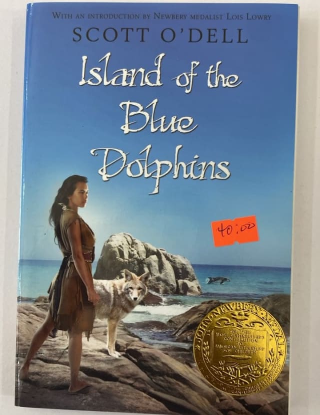 Island of the Blue Dolphins front cover