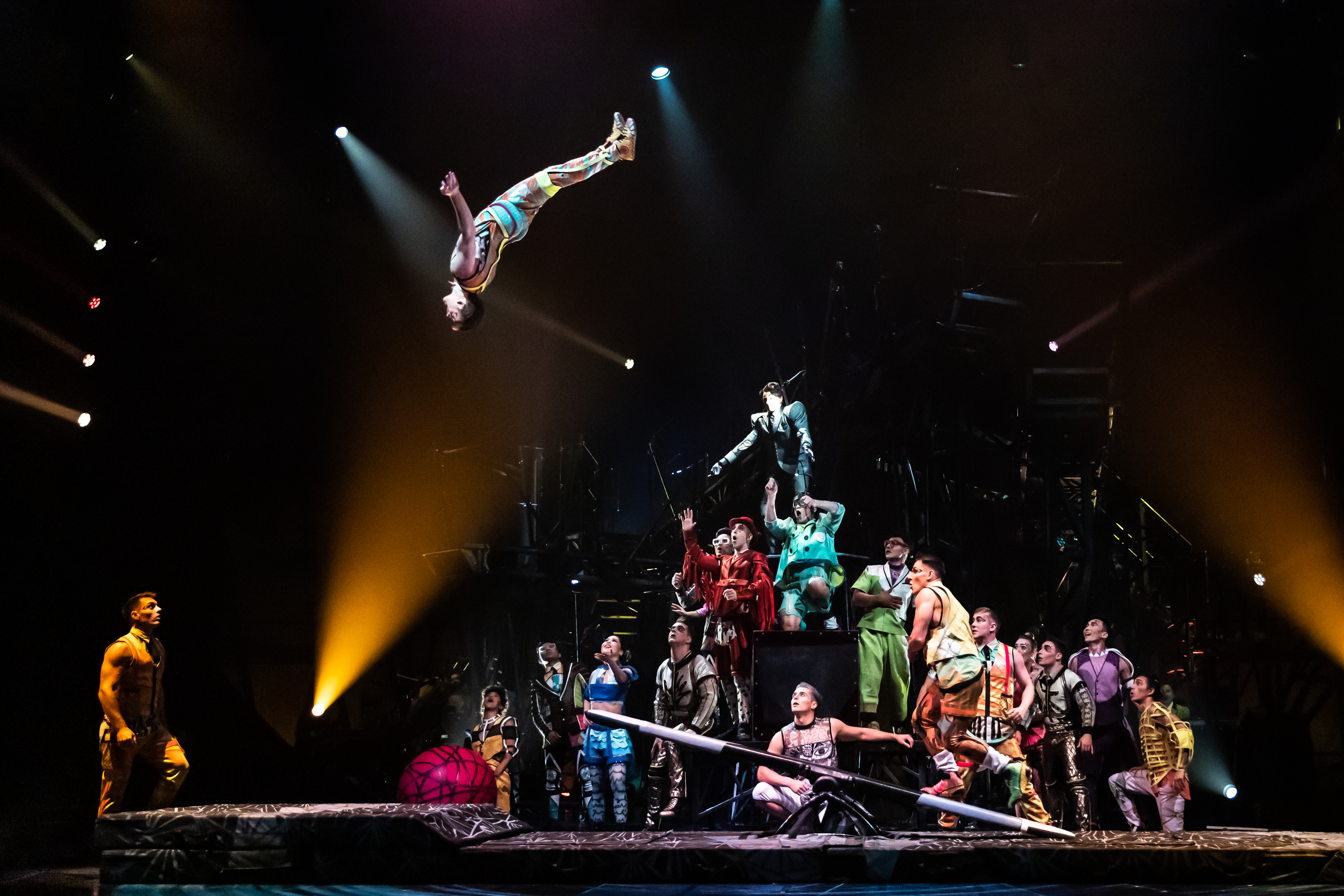 Cirque du Soleil's BAZZAR | Greater Philadelphia Expo Center