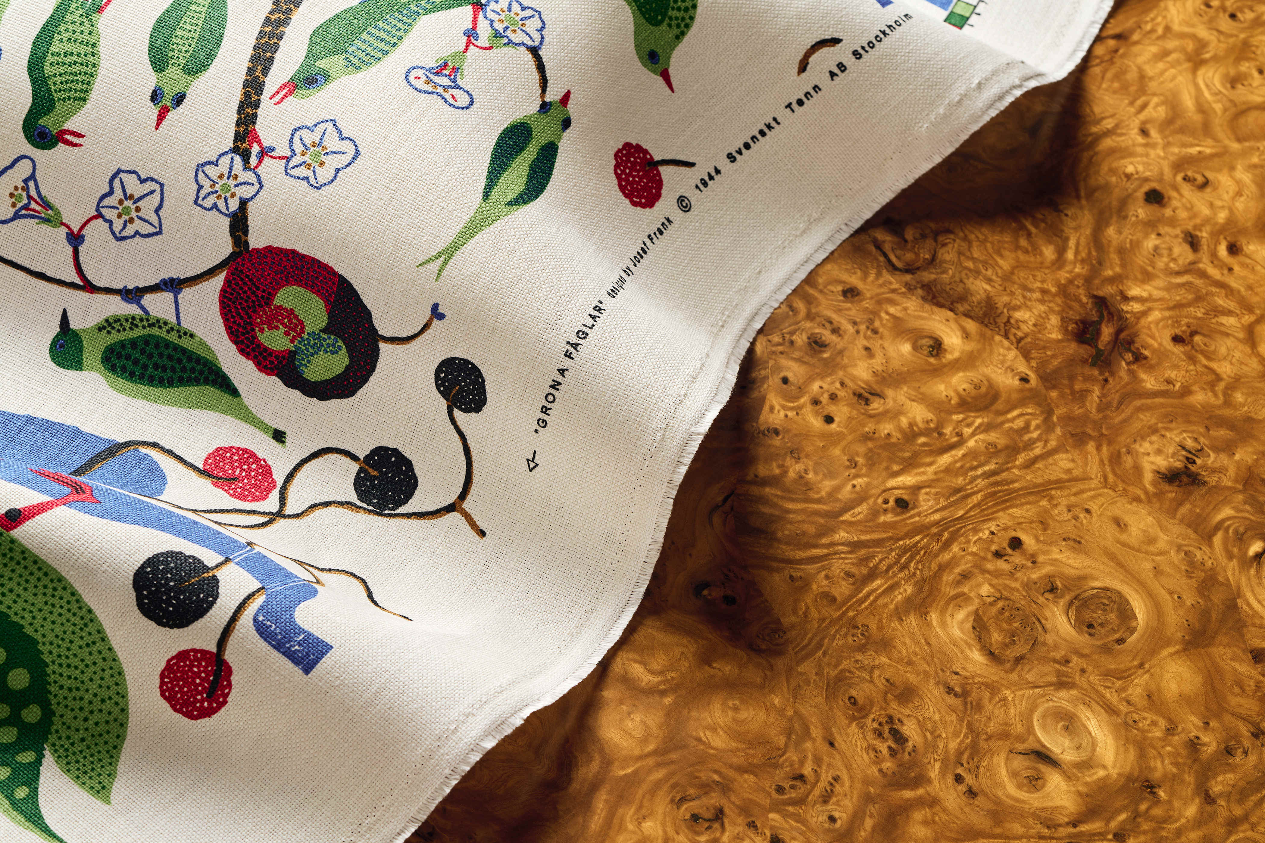Textile Gröna Fåglar Linen – Josef Frank