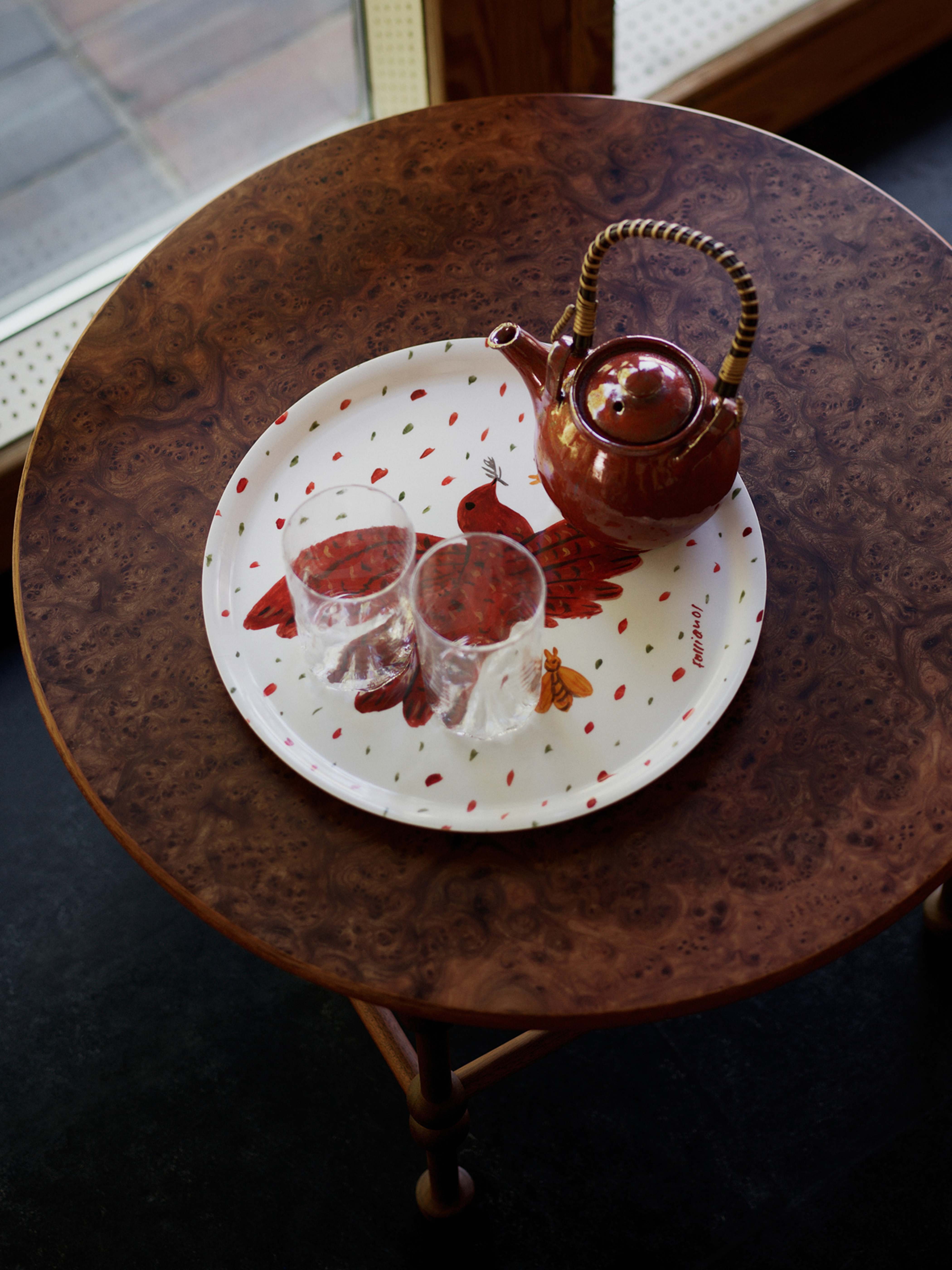 Round Trays | Tray stands & coffe table trays | Svenskt Tenn