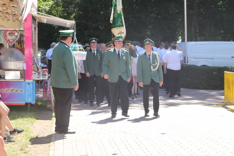 Bild 16 aus Schützenfest 2019