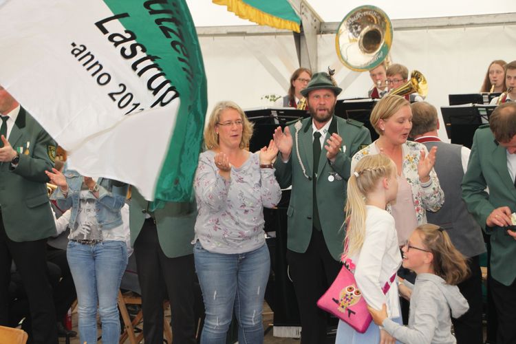 Bild 44 aus Schützenfest 2018