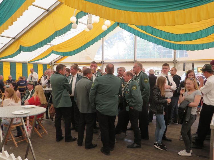 Bild 44 aus Schützenfest 2016