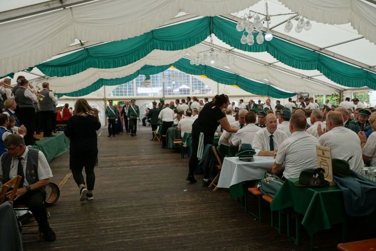 Bild 331 aus Schützenfest 2025