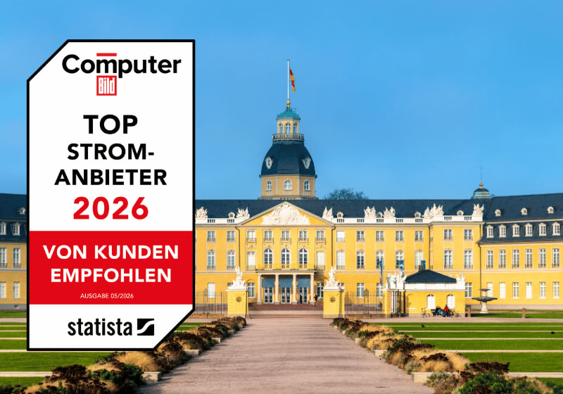 Karlsruher Schloss am sonnigen Tag.