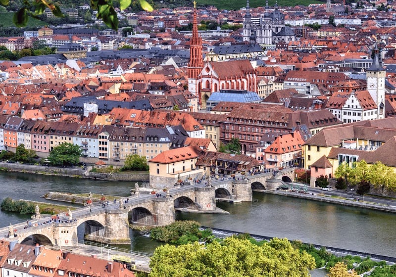 Blick auf die Stadt Würzburg.