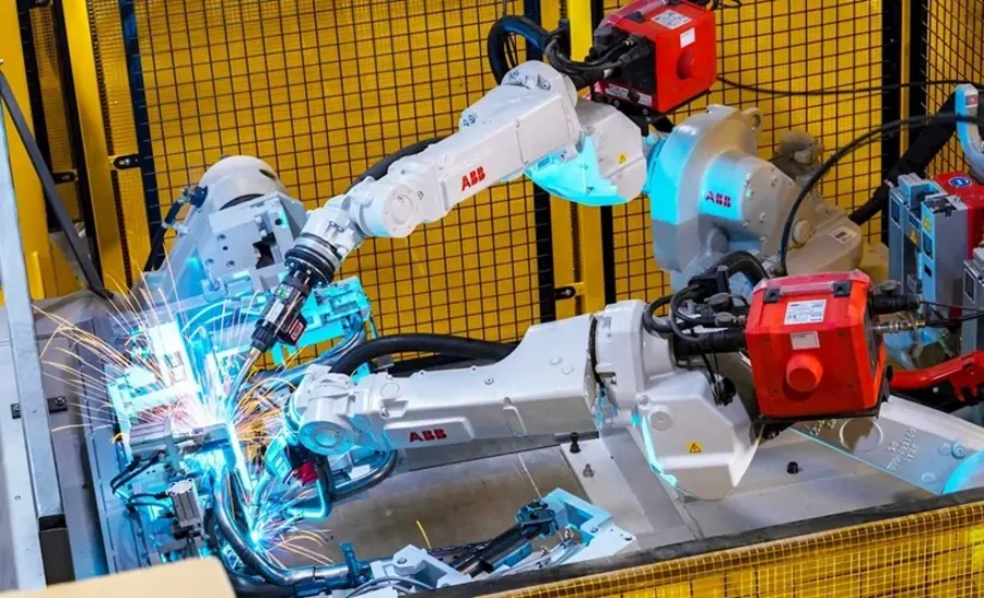 ABB robot IRB 1660ID in the process of arc welding