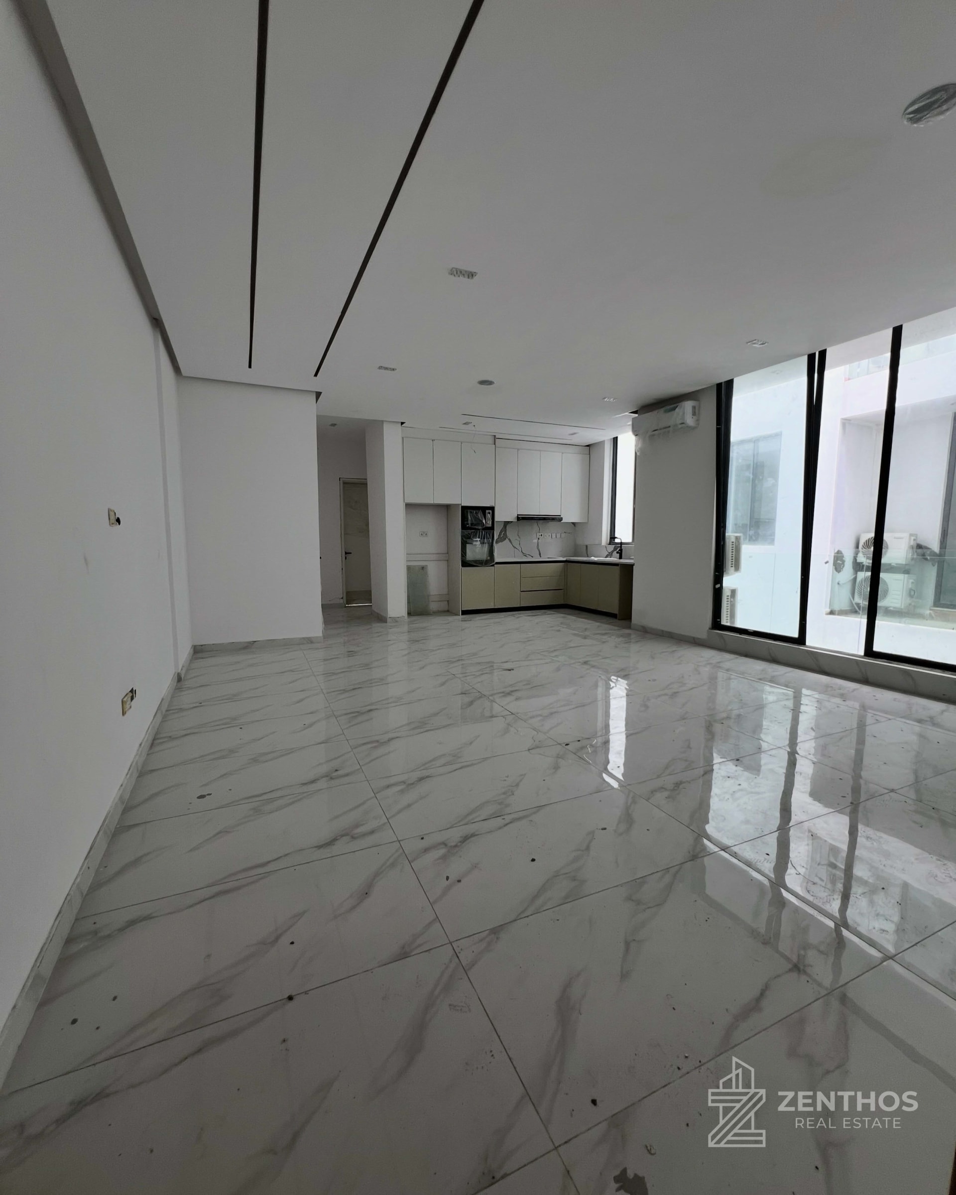 2 Bedroom Apartment, photo 2