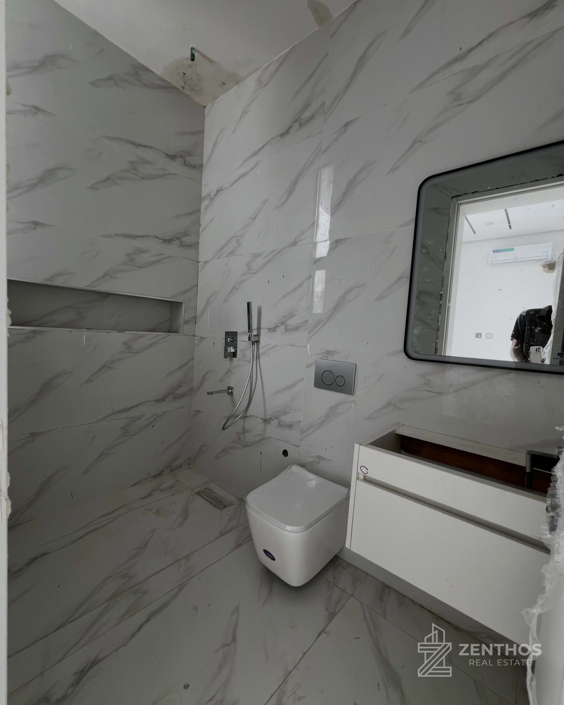 2 Bedroom Apartment, photo 6