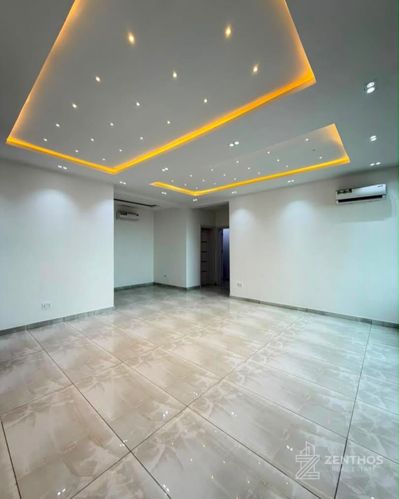 3 Bedroom Apartment, photo 2