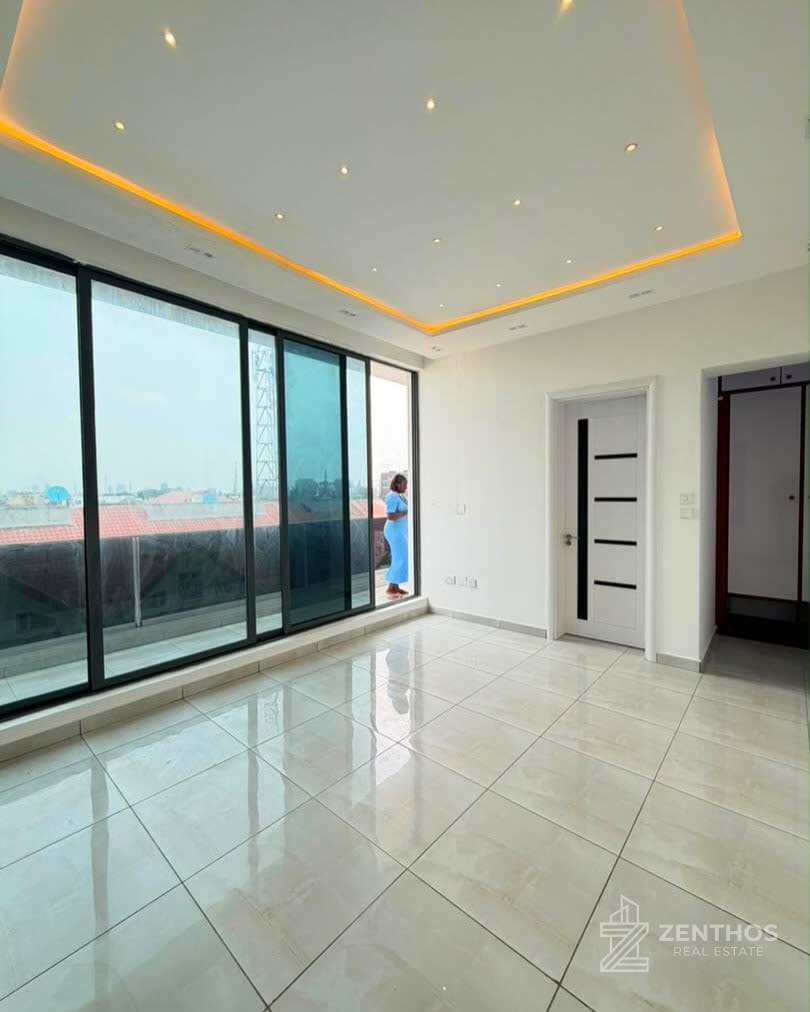 3 Bedroom Apartment, photo 11