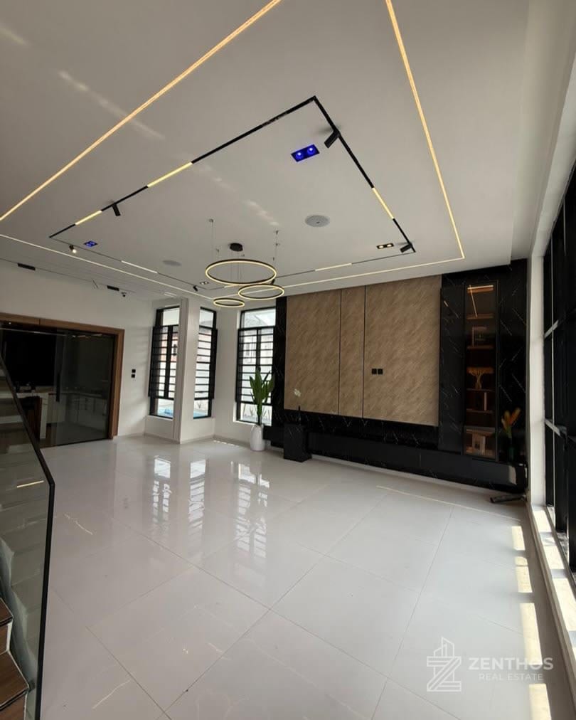 5 Bedroom Detached Duplex, photo 3