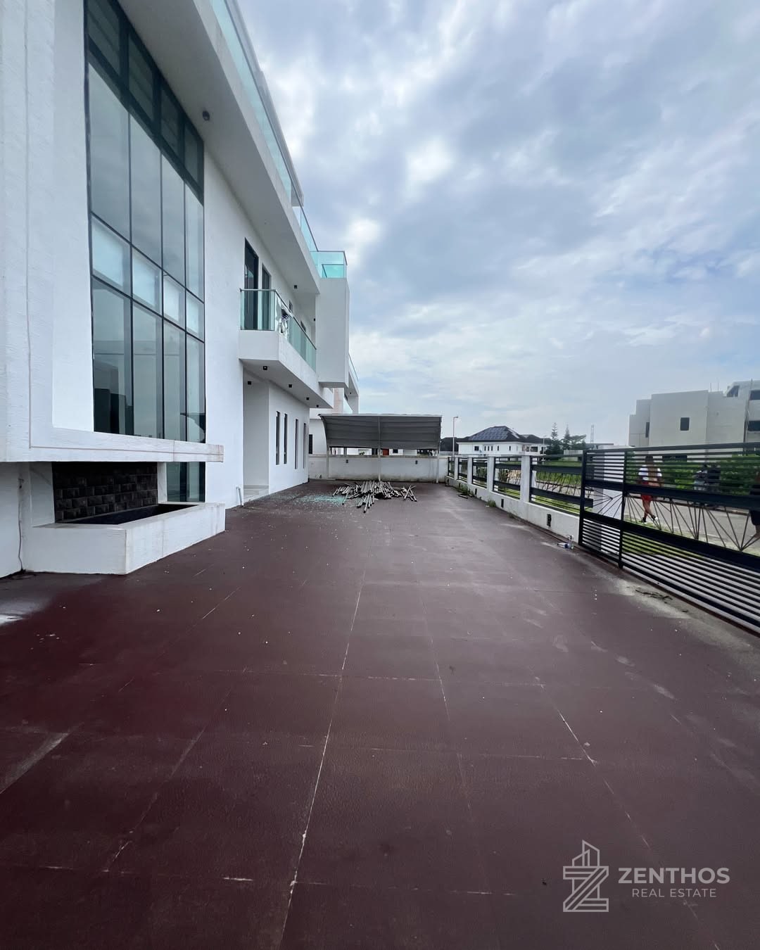 5 Bedroom Detached Duplex, photo 2