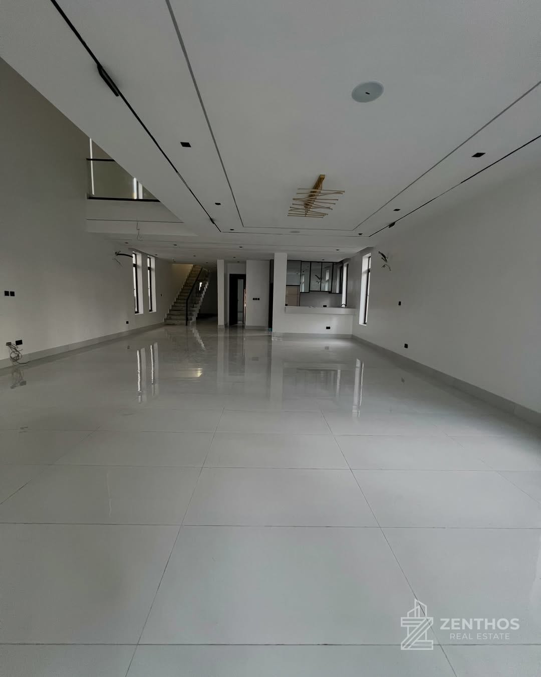 5 Bedroom Detached Duplex, photo 2