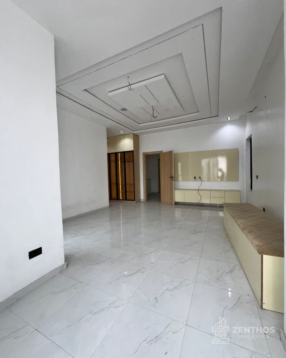 4 Bedroom Semi-detached Duplex, photo 7