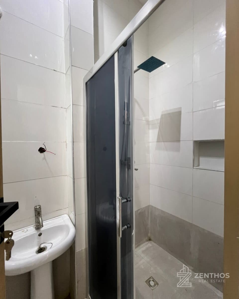 4 Bedroom Semi-detached Duplex, photo 10