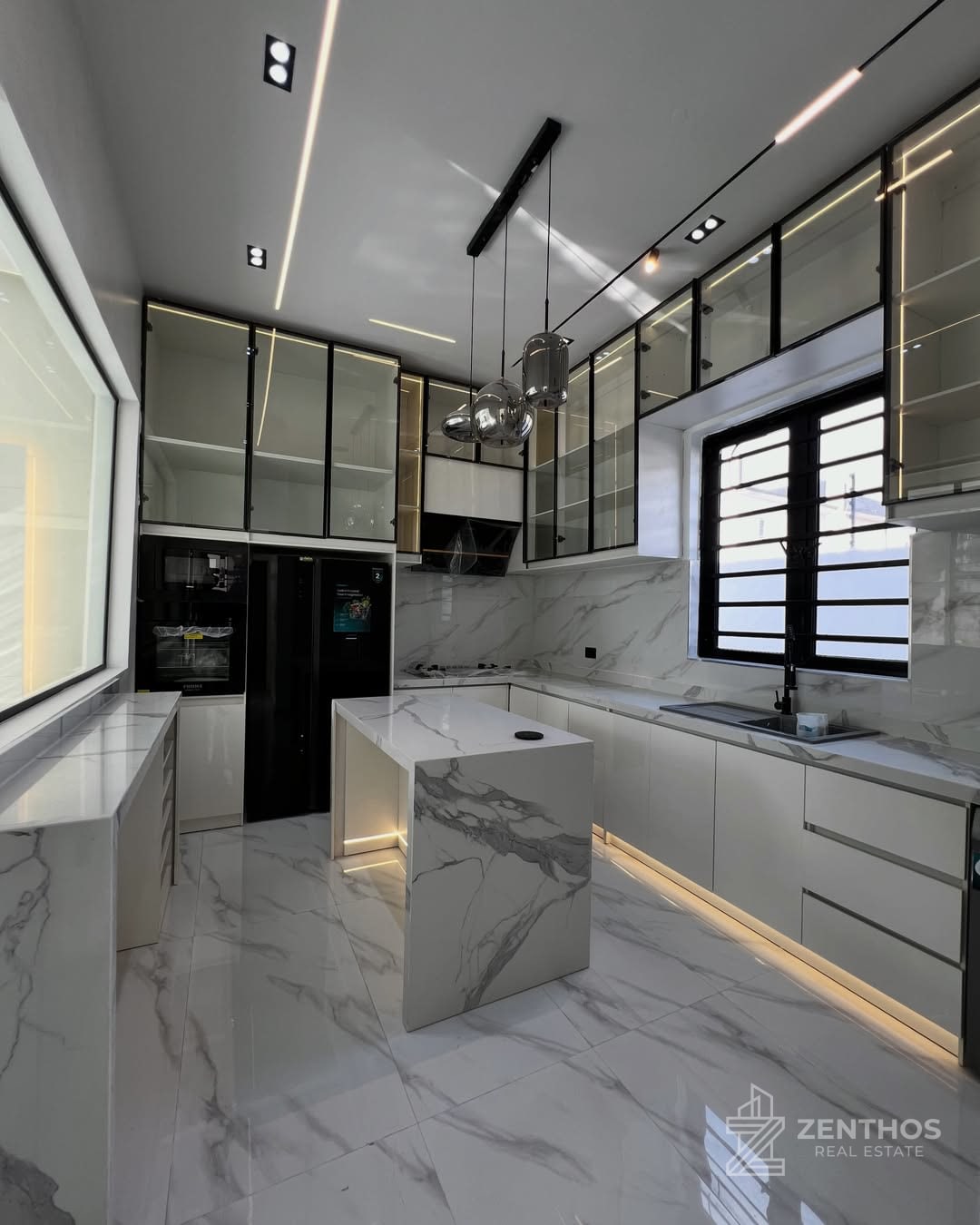 4 Bedroom Detached Duplex, photo 4