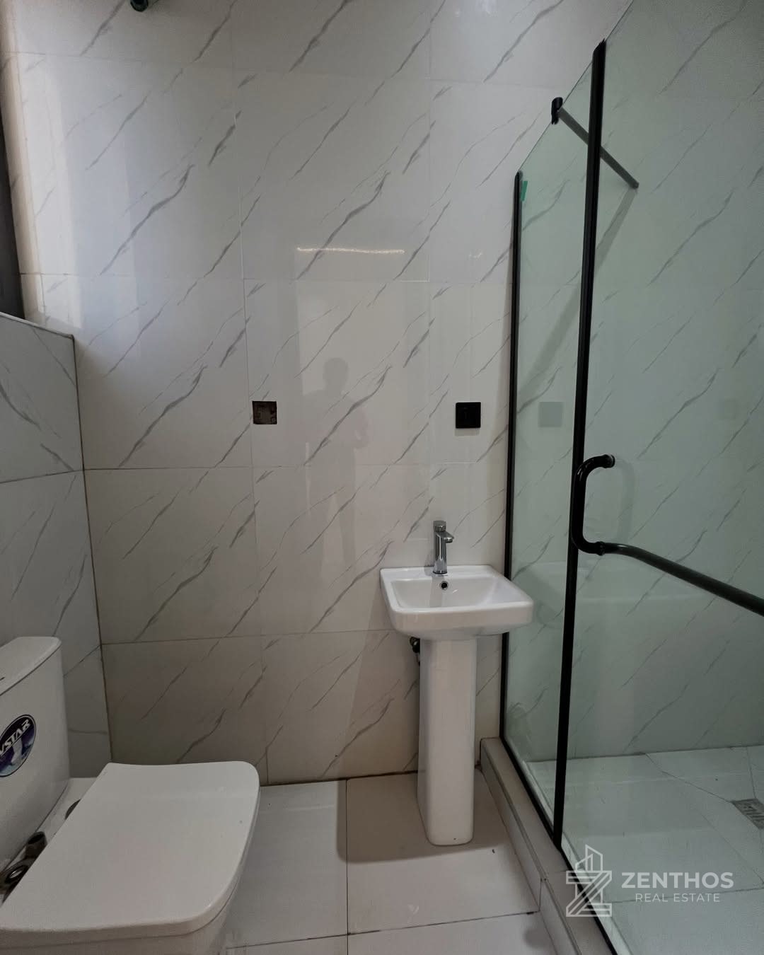 4 Bedroom Semi-detached Duplex, photo 15