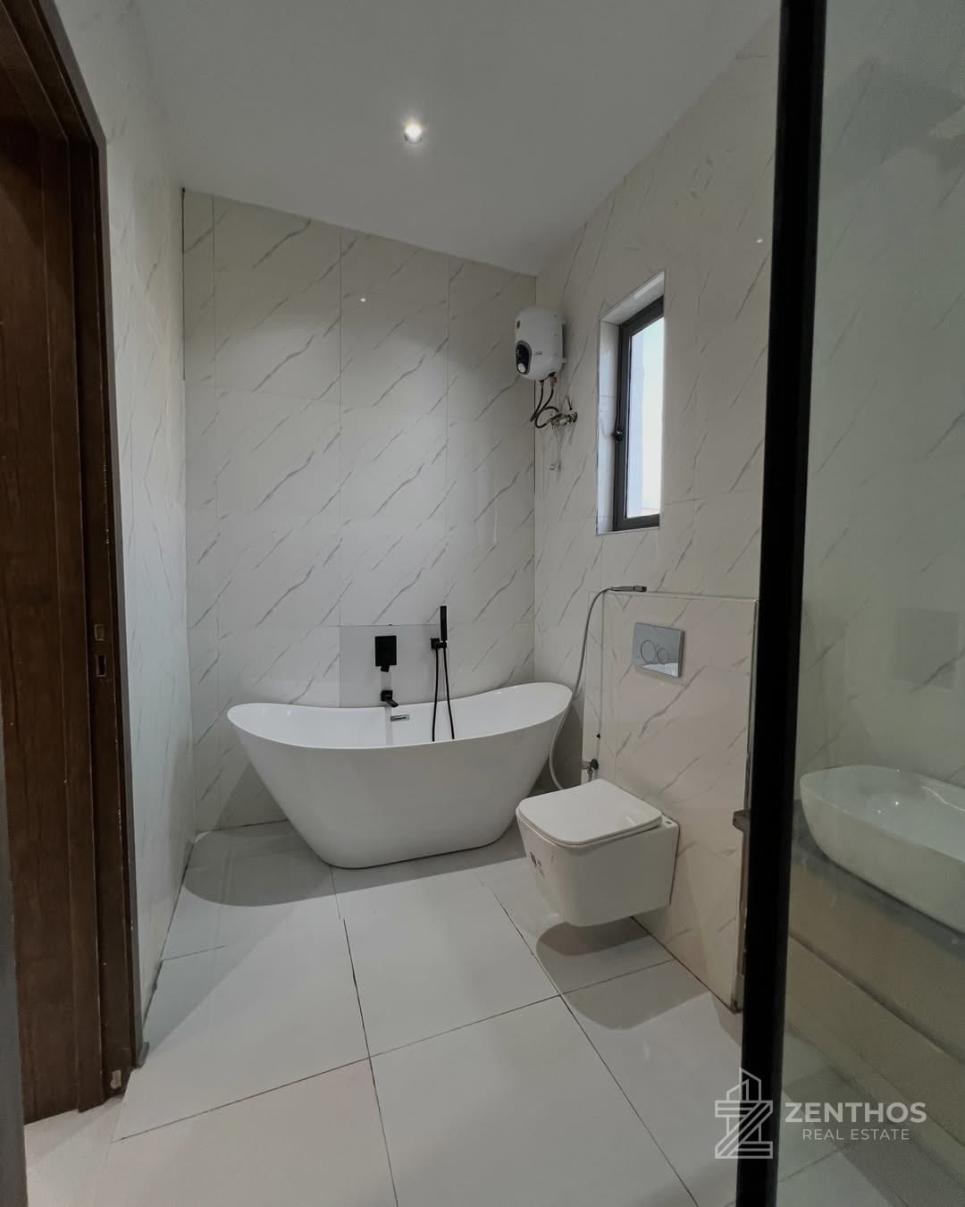 4 Bedroom Semi-detached Duplex, photo 11