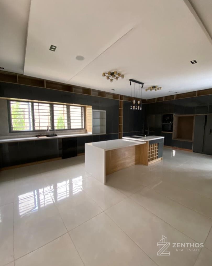 5 Bedroom Detached Duplex, photo 5