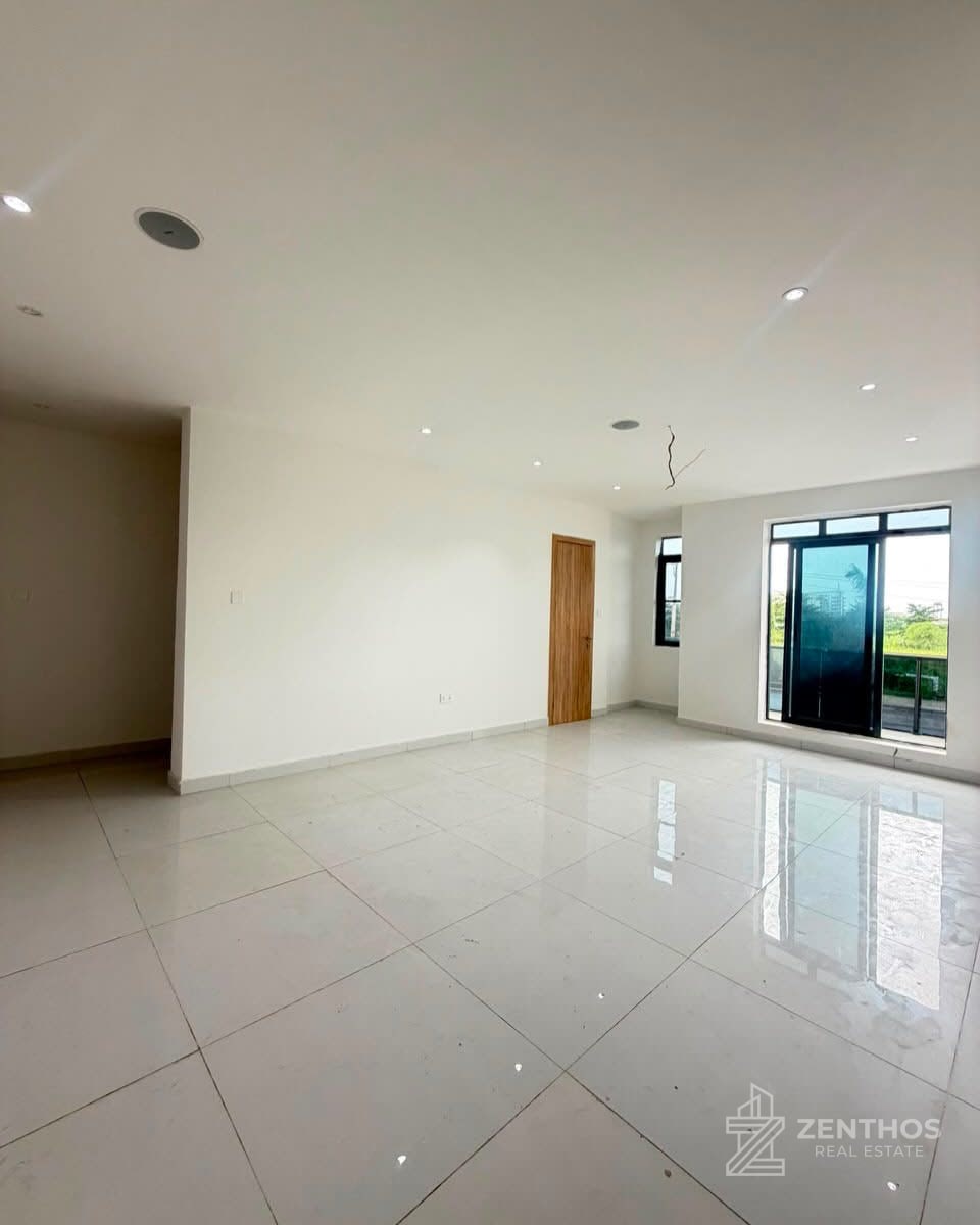 2 Bedroom Apartment, photo 3