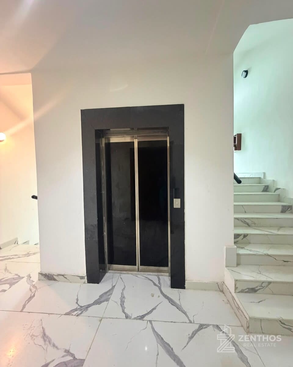 2 Bedroom Apartment, photo 12