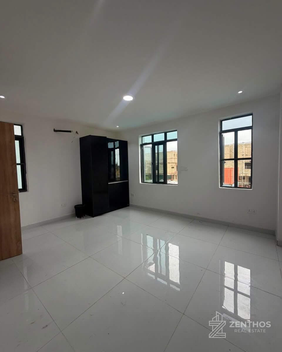 2 Bedroom Apartment, photo 8
