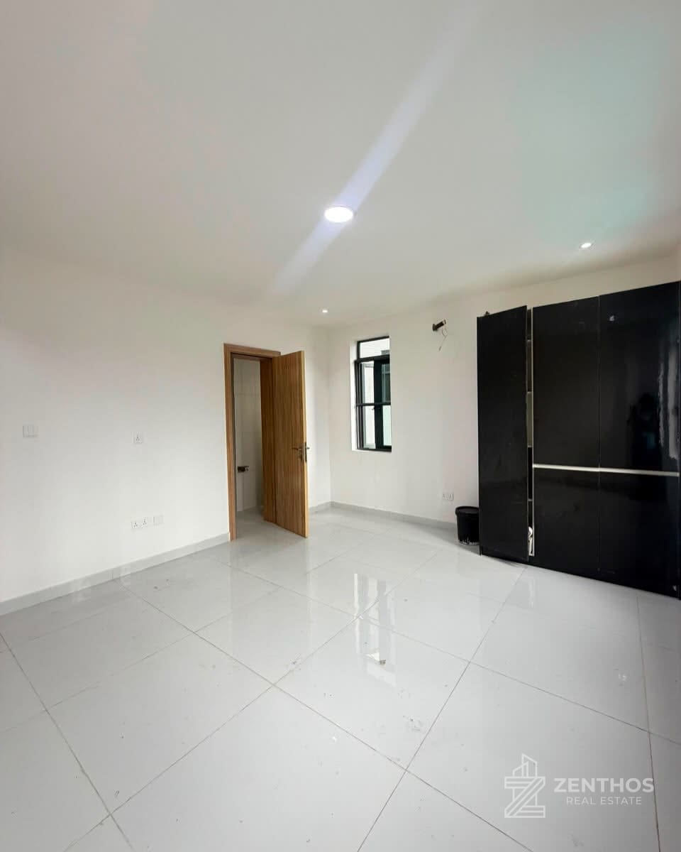 2 Bedroom Apartment, photo 7