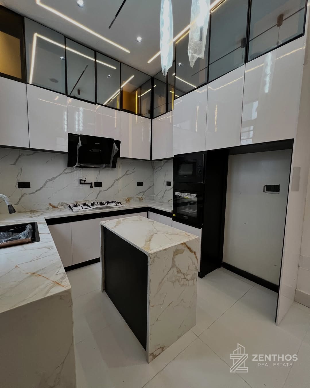 4 Bedroom Semi-detached Duplex, photo 5