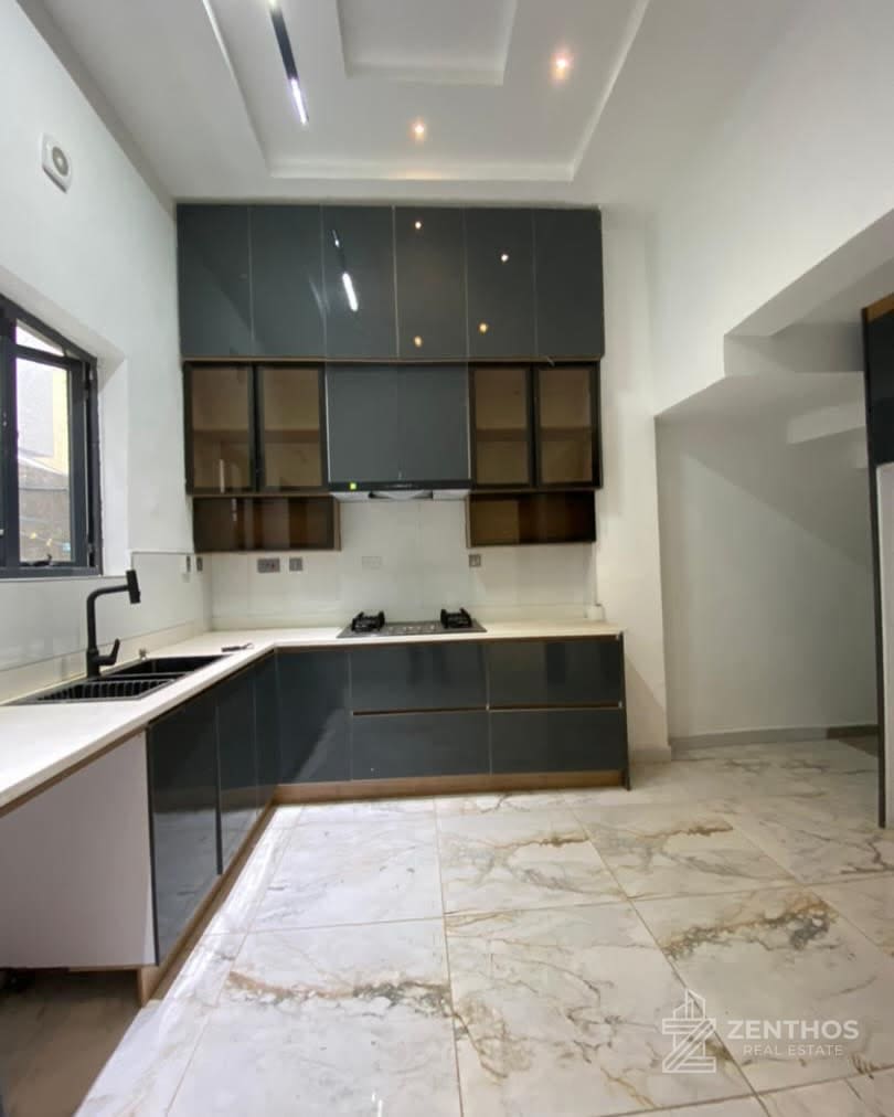 5 Bedroom Detached Duplex, photo 5