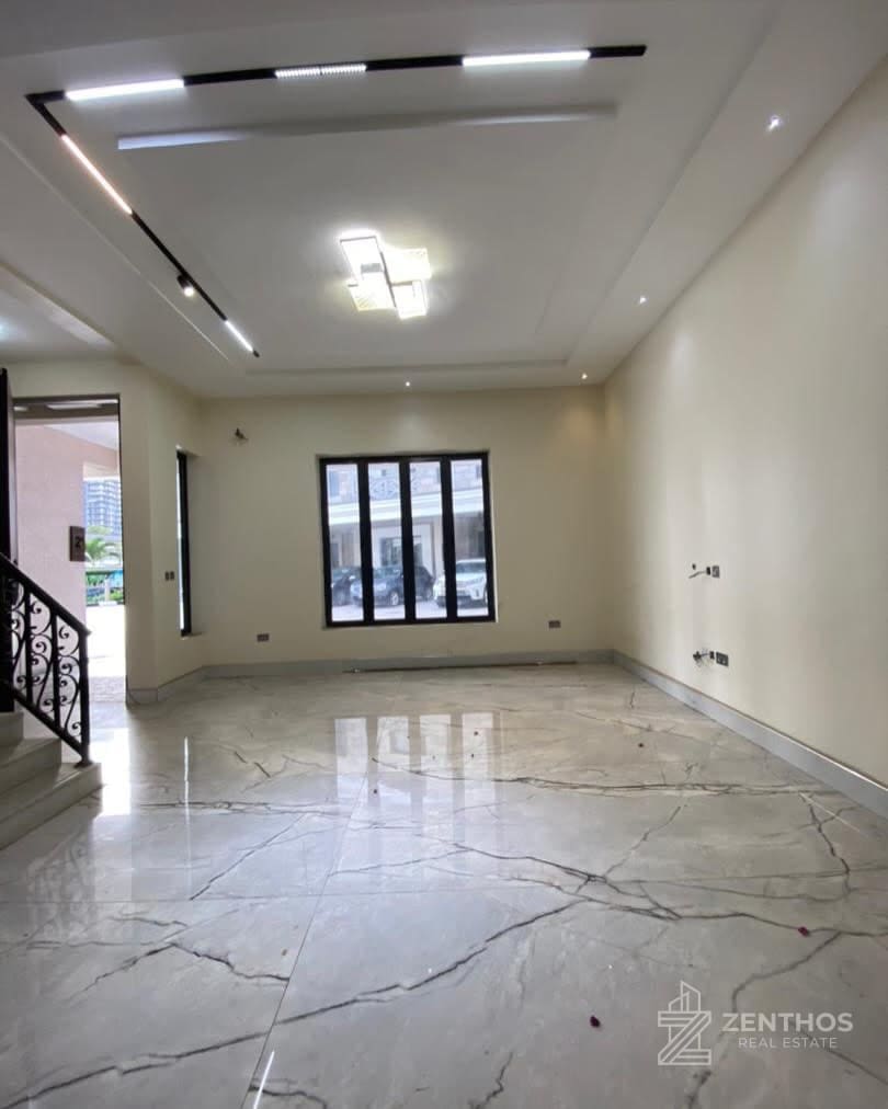 5 Bedroom Detached Duplex, photo 3