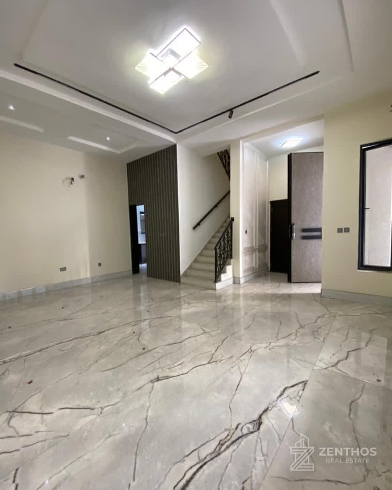 5 Bedroom Detached Duplex, photo 2