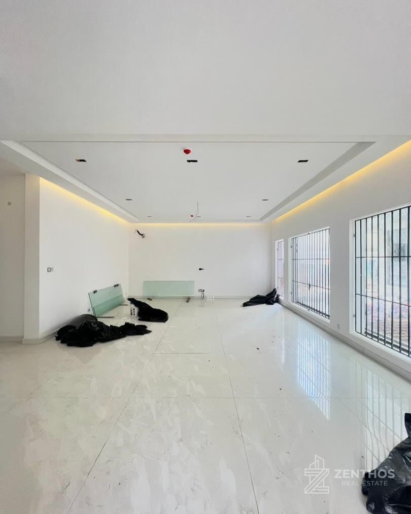 3 Bedroom Apartment, photo 2