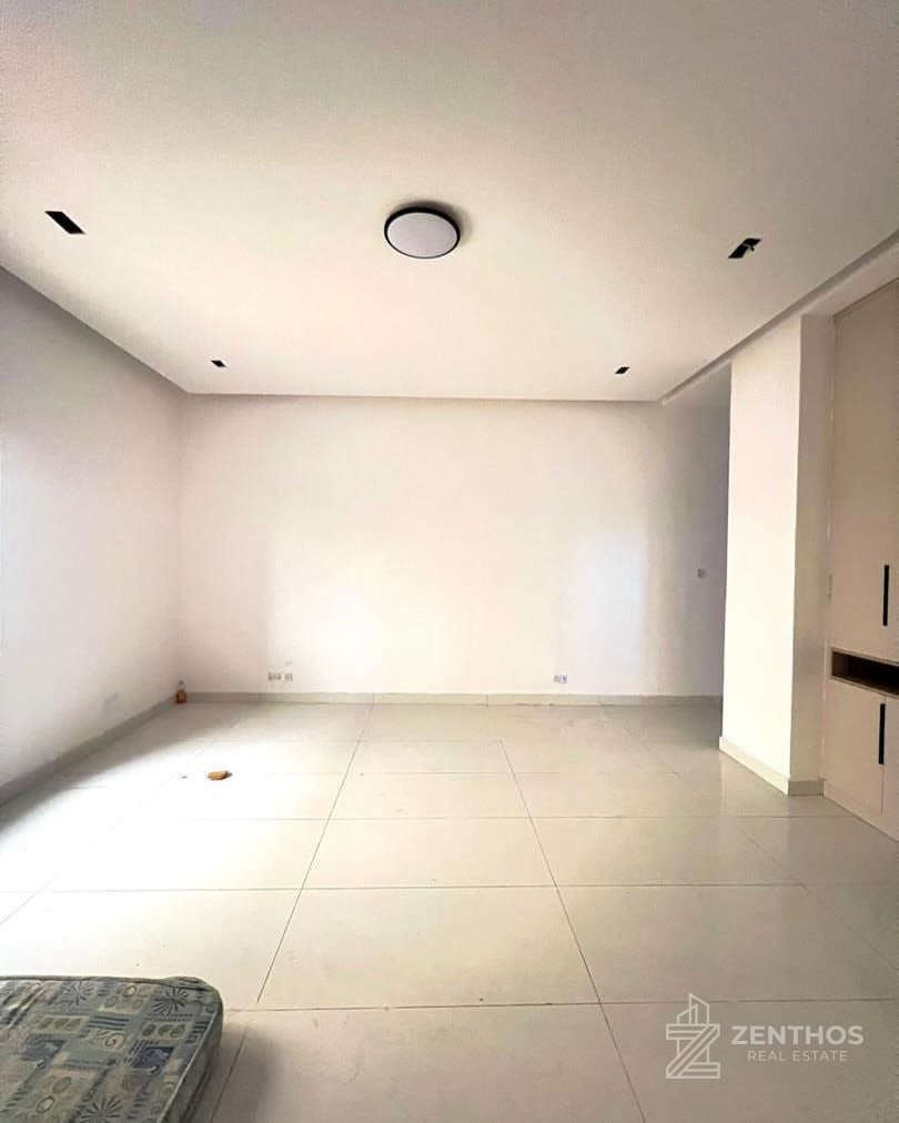 3 Bedroom Apartment, photo 7
