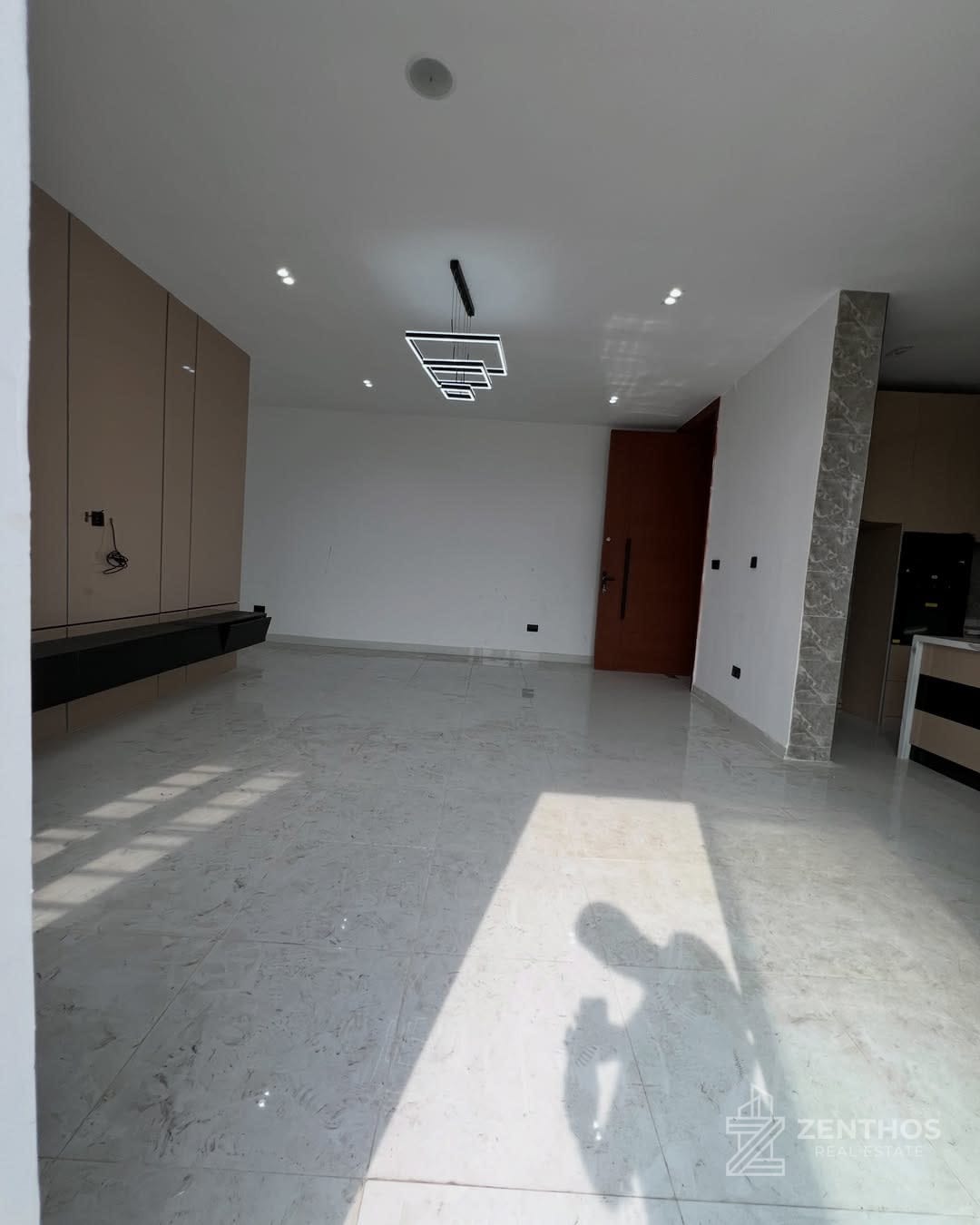 2 Bedroom Apartment, photo 3