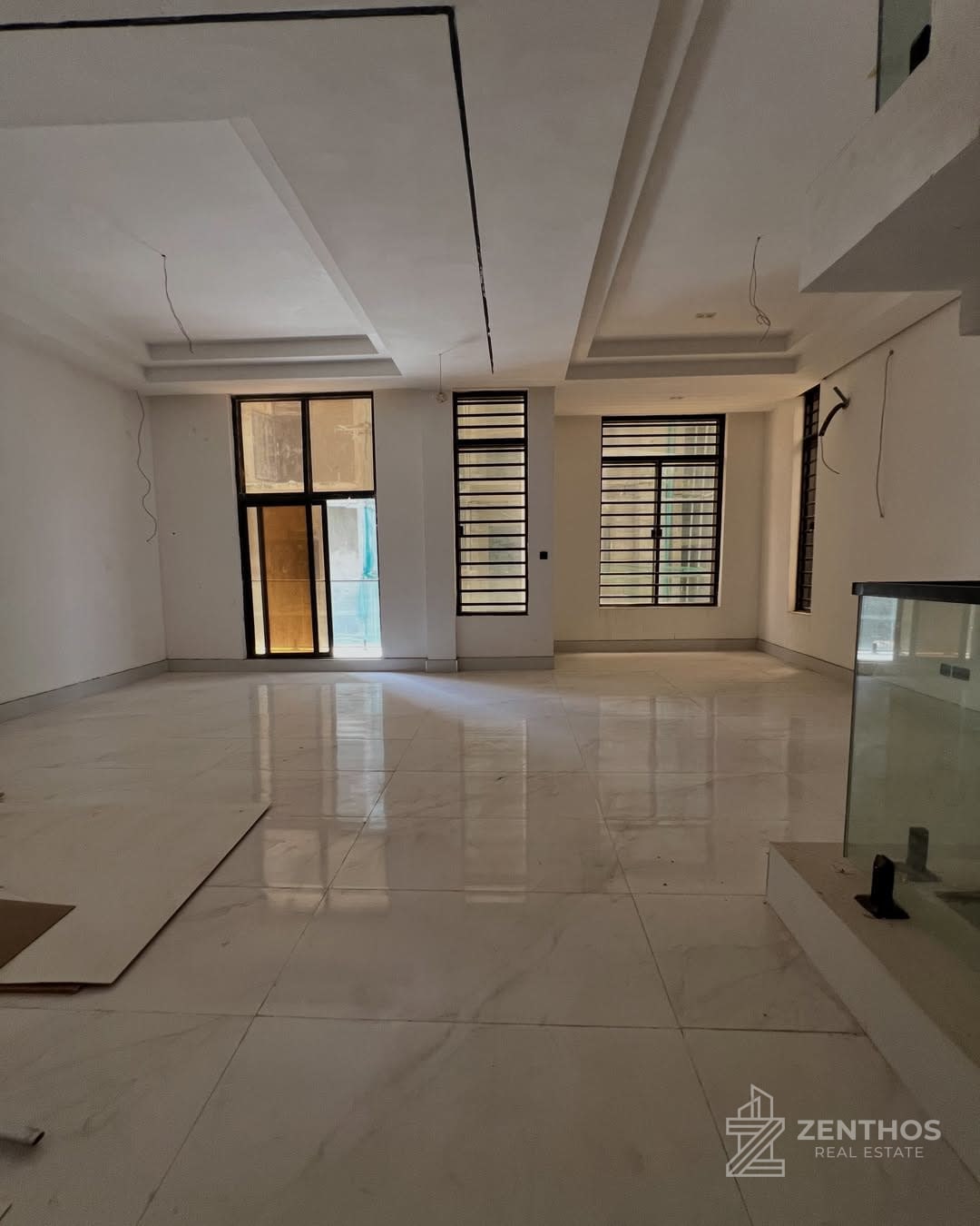4 Bedroom Terraced Duplex, photo 2